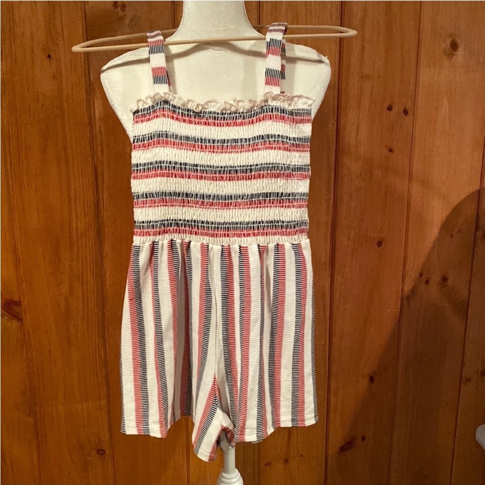 NWOT Caution to the wind Romper